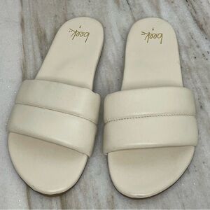 beek sandals slide sz 9 cream puffy